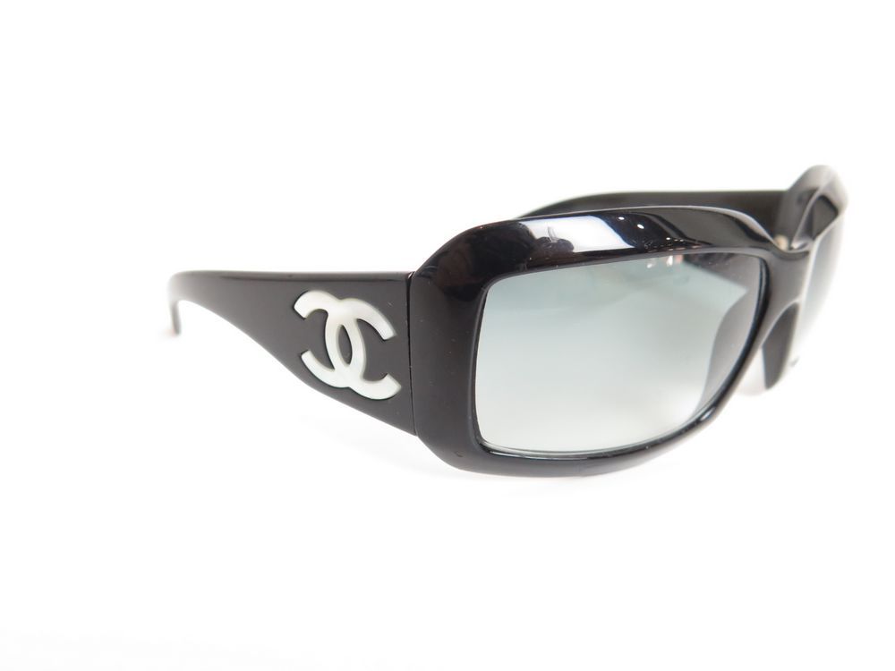 AUTHENTIC CHANEL MOTHER of Pearl CC Logo Sunglasses Black 5076-H