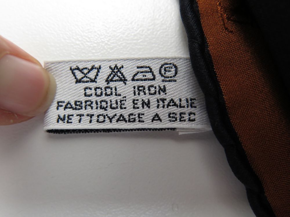 Louis Vuitton Scarf Silk 100% andree putman chemin faisant 90 cm