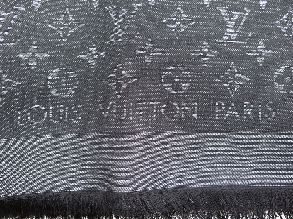 LOUIS VUITTON SCARVES chale monogram shine - M75123 shawl