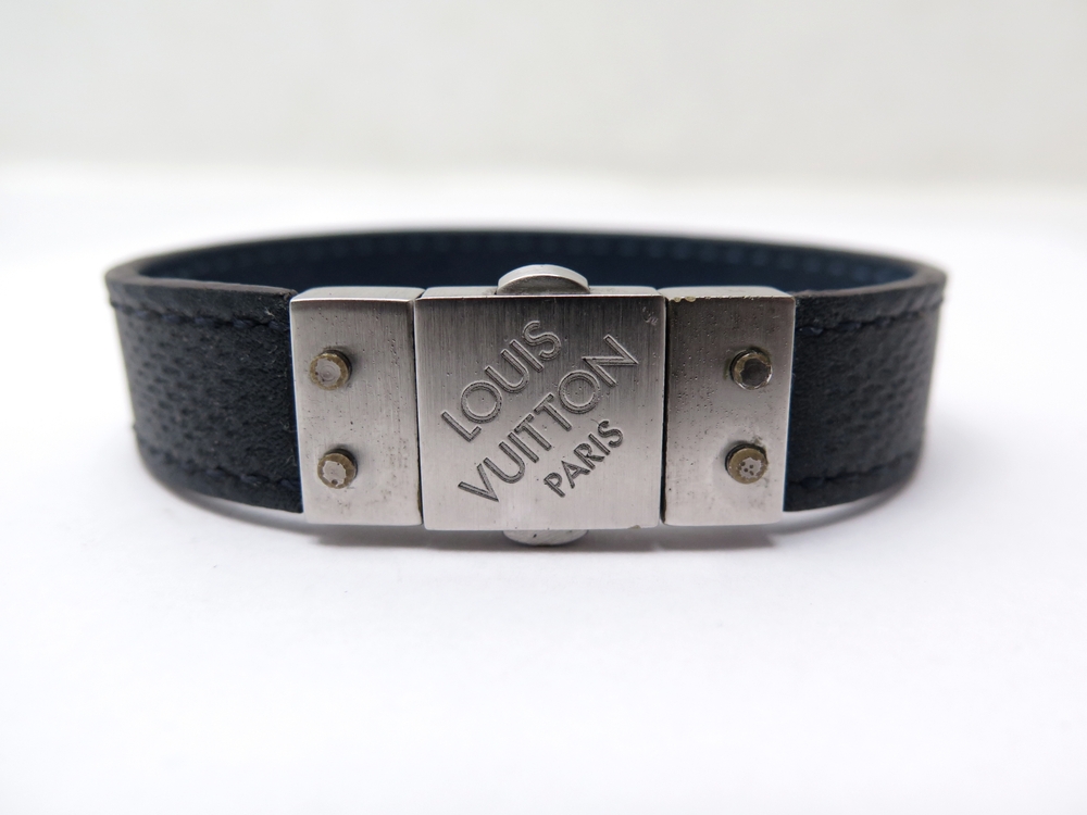 Louis Vuitton Damier Infini Loop It Leather Wrap Bracelet - Grey, Brass  Wrap, Bracelets - LOU762560