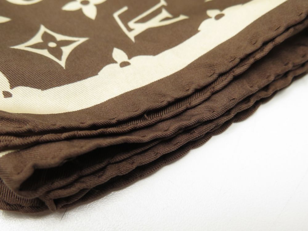 foulard louis vuitton carre 55 cm monogram en