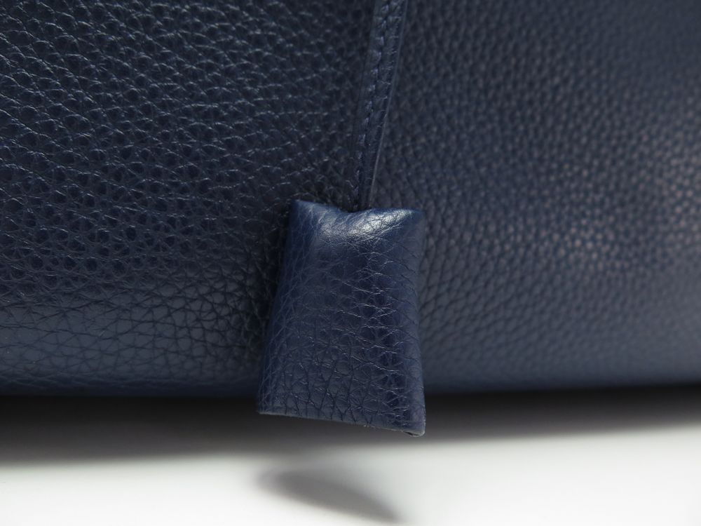 Victoria II Fourre-Tout 35 Bag Brique Colour in Taurillion Clemence Leather.  Hermès. 2011., Handbags and Accessories Online, Ecommerce Retail