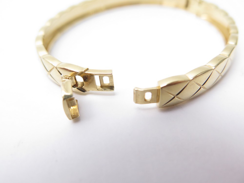 Yellow Gold Link Bracelet with Diamonds in 2023