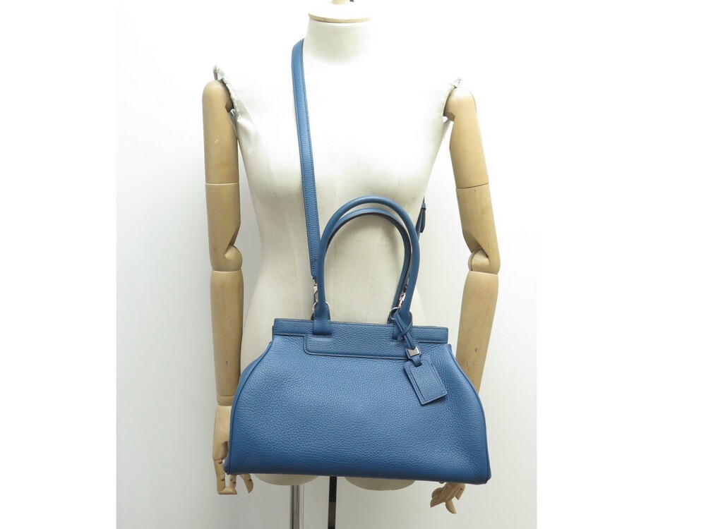 Moynat Leather Pauline MM - Green Shoulder Bags, Handbags - MOYNA20045