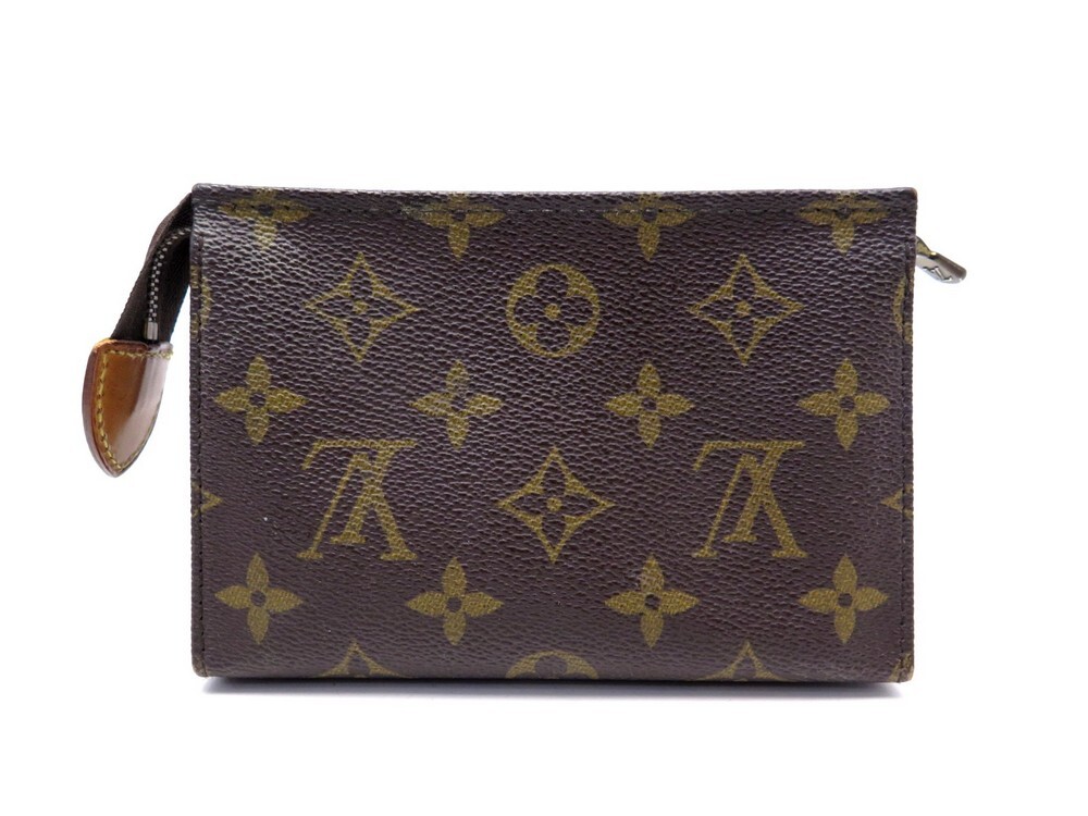 trousse louis vuitton poche toilette 15 m47546