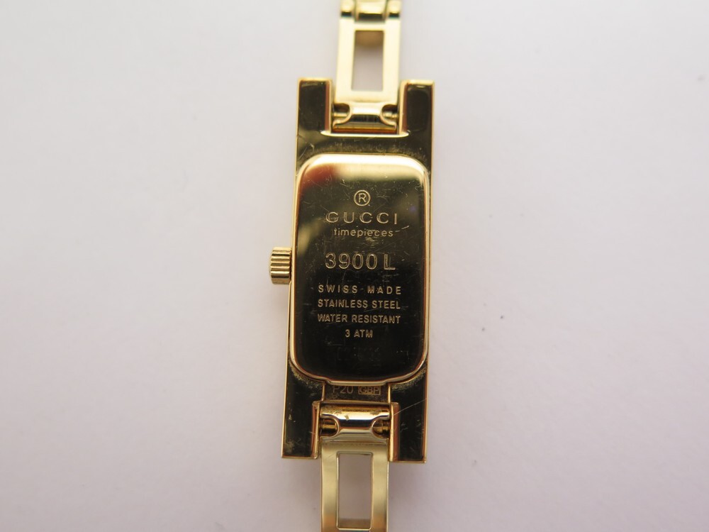 montre gucci 3900l monogramme plaque or 