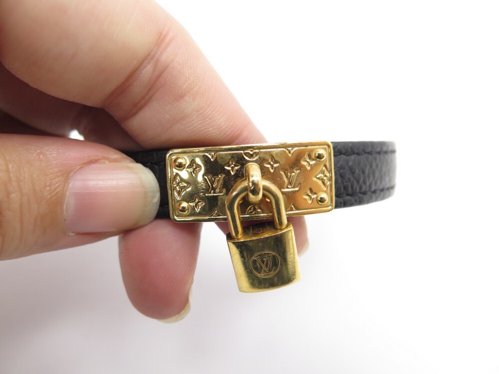 bracelet louis vuitton lock it 19 cm m6305e cuir noir