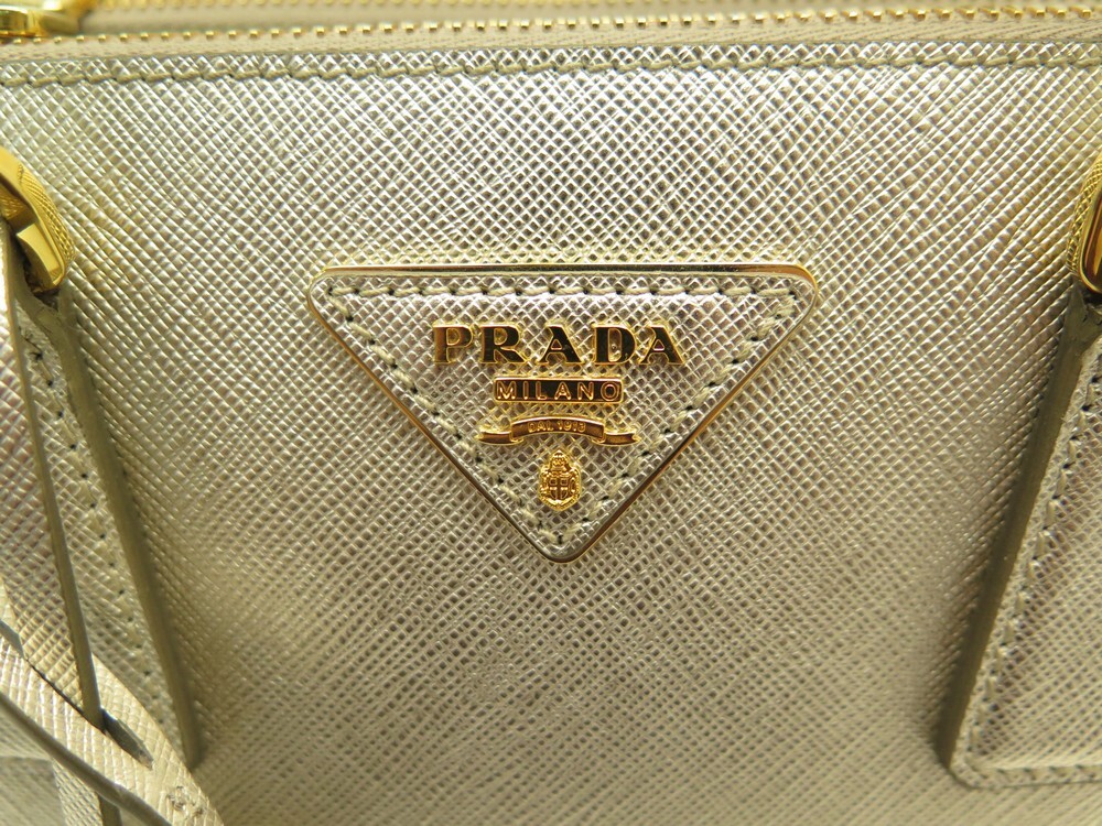 Shop PRADA GALLERIA Mini saffiano leather prada galleria bag  (1BA896_NZV_F077U_V_OOO) by estateria