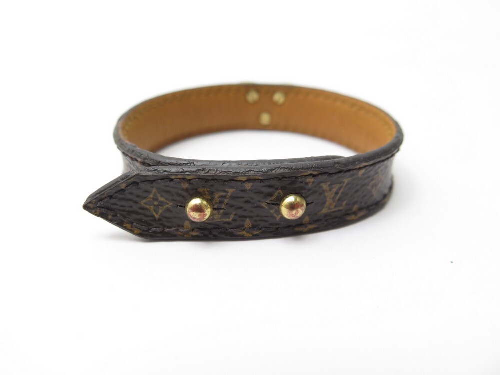 Shop Louis Vuitton MONOGRAM Essential V Bracelet (M6042F) by SpainSol