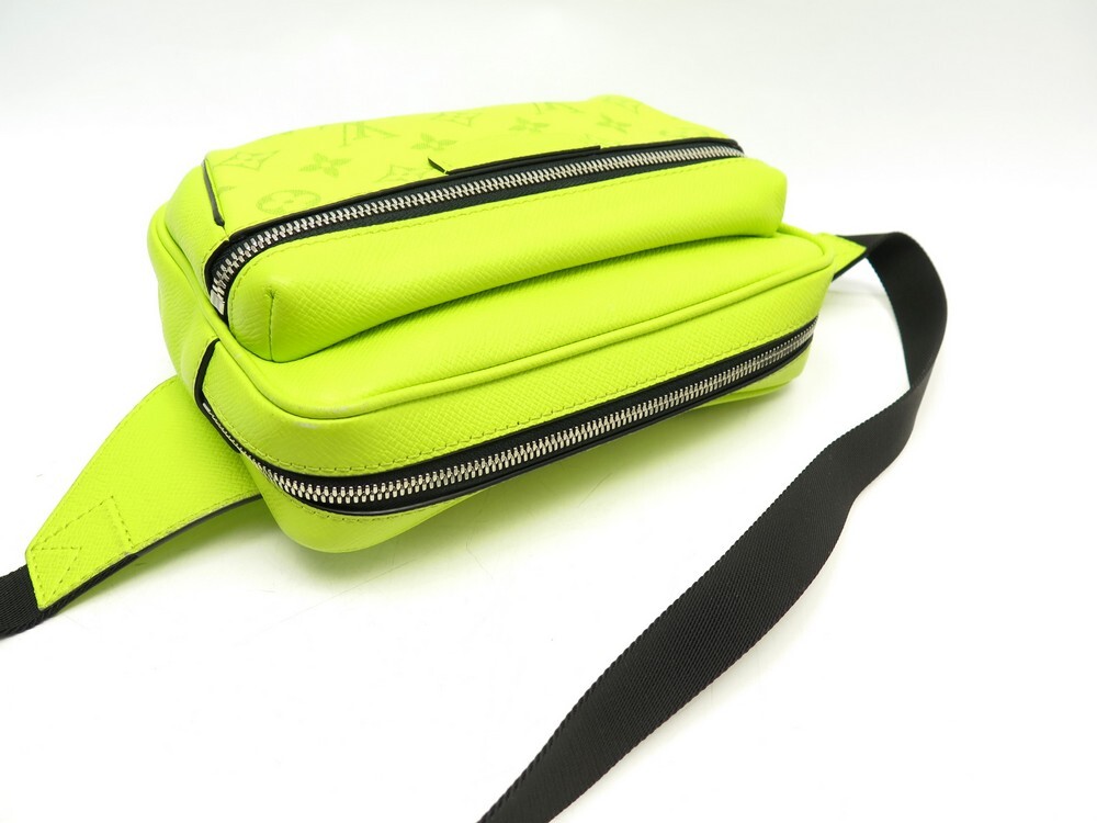 Sac ceinture outdoor louis vuitton new arrivals