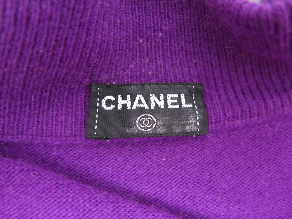 pull chanel boutons trefle m 38 en cachemire violet