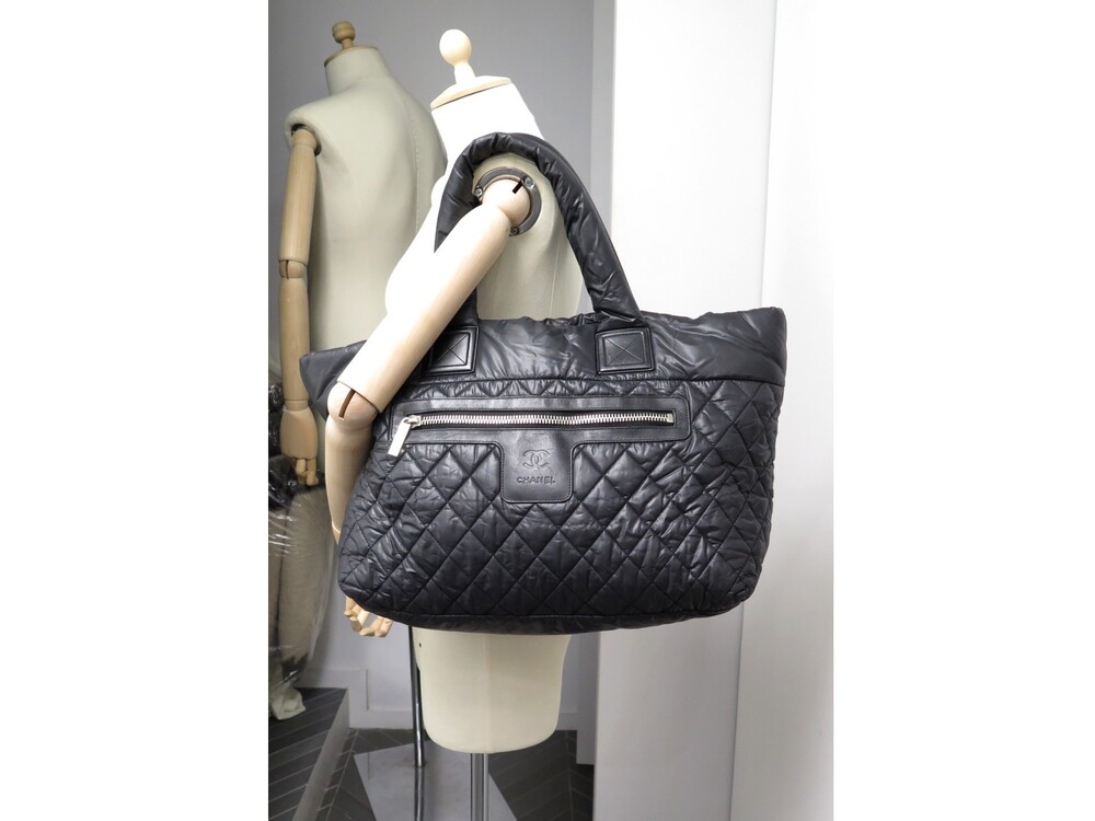 Shop CHANEL COCO COCOON 2018 SS Casual Style Nylon Totes by accelerer