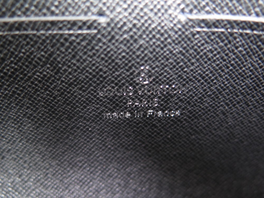 Shop Louis Vuitton TAIGA 2021-22FW Pochette kasai (M30441) by ms.Paris