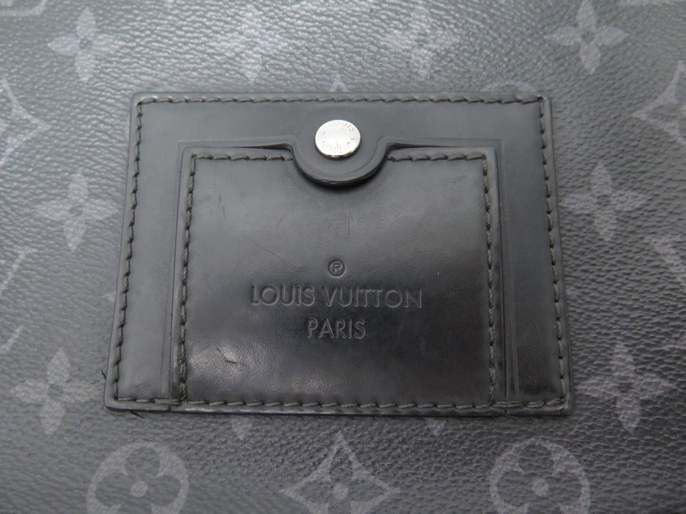 Shop Louis Vuitton MONOGRAM 2022 Cruise Messenger Pm Voyager (M40511) by  BeBeauty