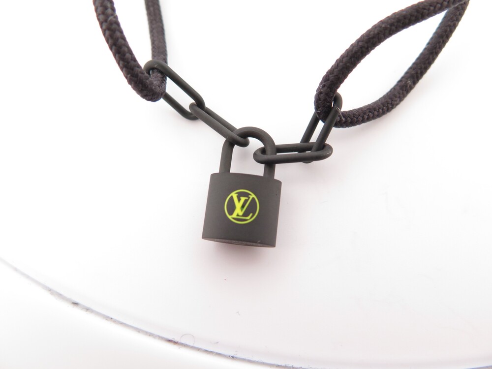Louis Vuitton X Virgil Abloh Silver Lockit Bracelet Neon Yellow pour femmes