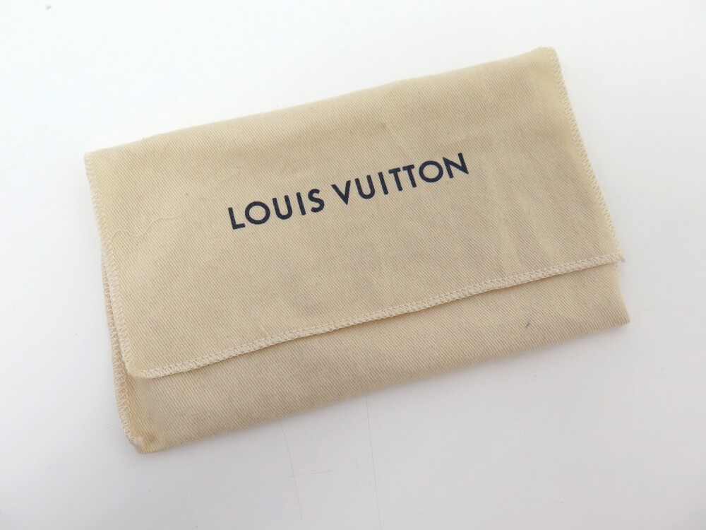 Louis Vuitton Eye-Trunk pour I Phone 7+ Petite Malle BNIB